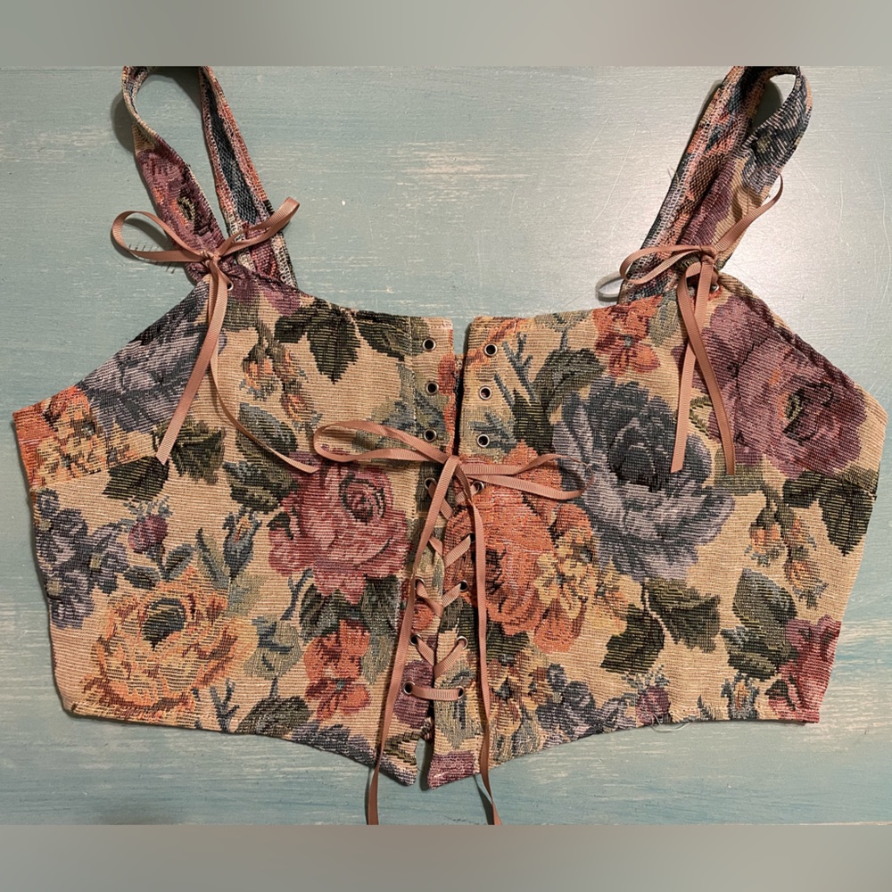 Corset lace tank rose print